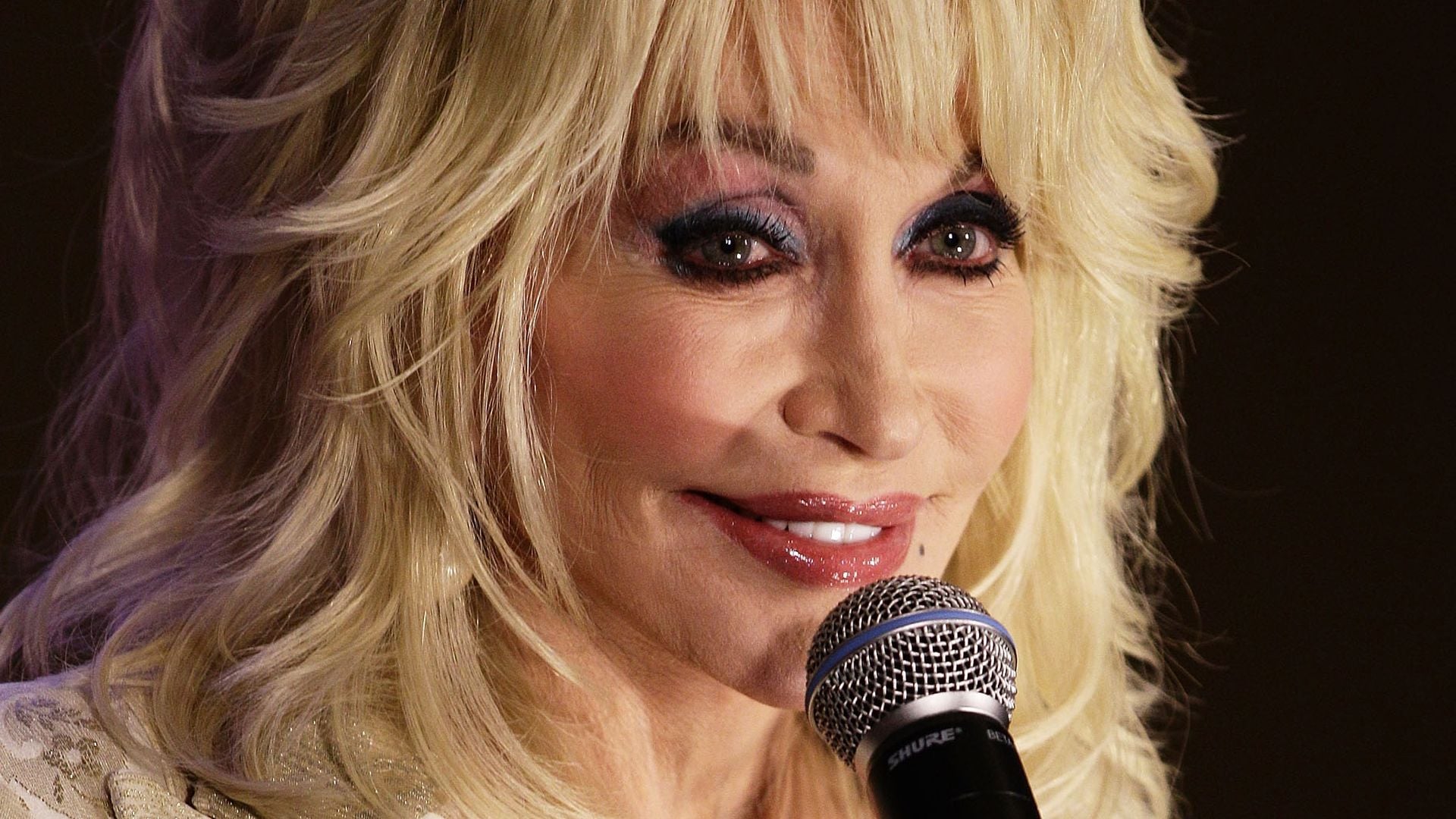 Dolly Parton, November 2011