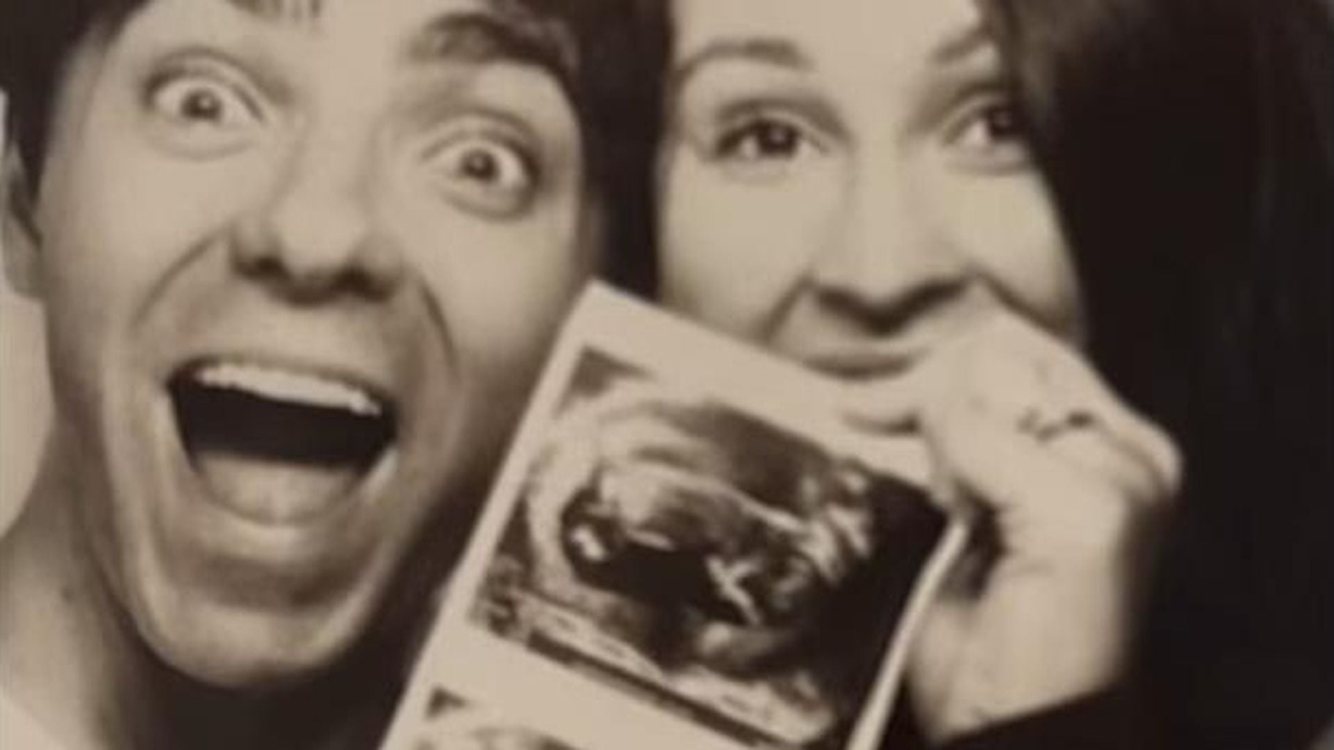Nathan Sykes und seine Frau bei der Babynews-Verkündung